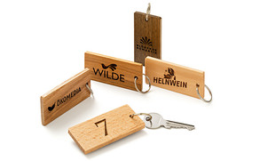 Key rings made of wood, square