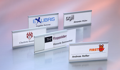 Namensschilder aus Aluminium im schmalen Format - B.H. Mayer's IdentitySign  GmbH - IdentitySign