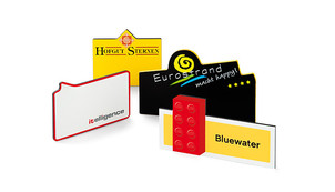 Individuell name badges made of plastic