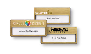  Name badges made of plastic, colour gold