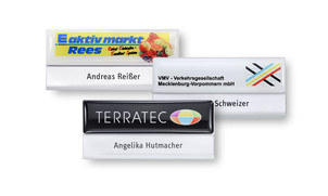 Name badges with domed 3D-stickers